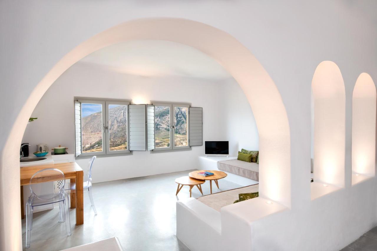 Skyfall Suites - Adults Only Pýrgos Dış mekan fotoğraf